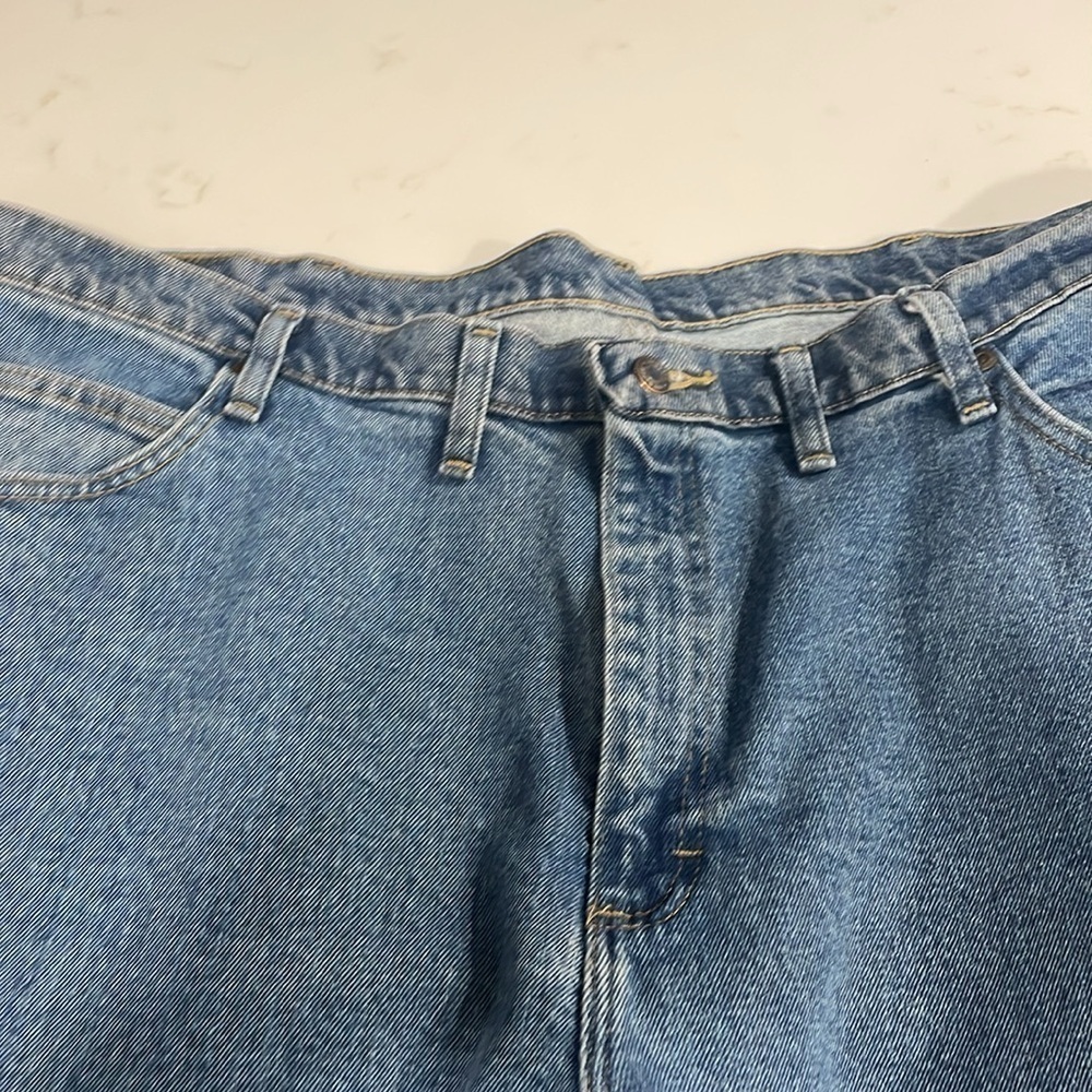 Wrangler premium denim men’s straight jeans in size 44x 30 - Picture 2 of 5